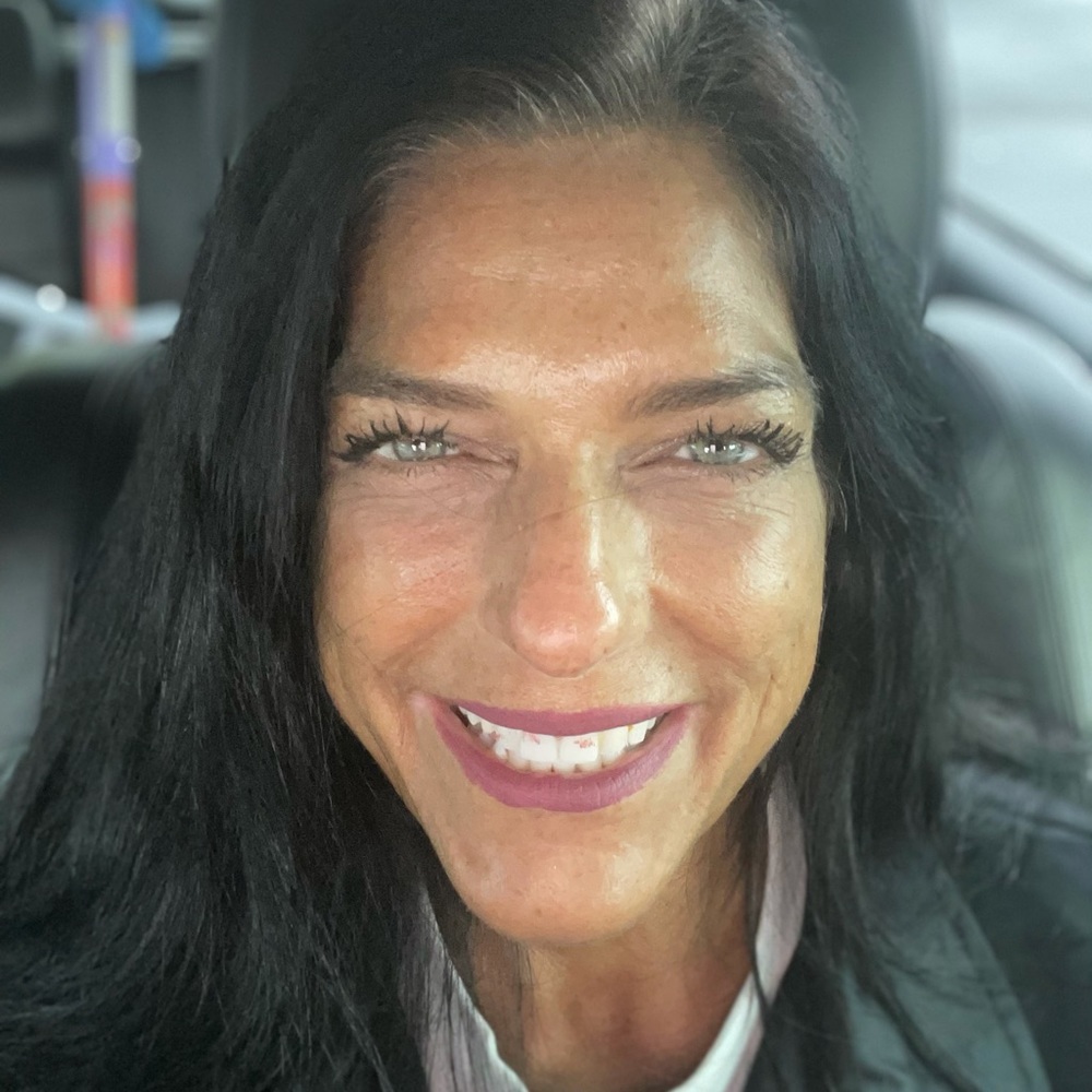 Meet your Posher, Liana